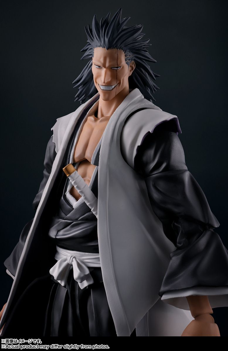 BLEACH フィギュア8体セット Japan Bleach Gashapon 8 Swing Mascot Strap Figure Set